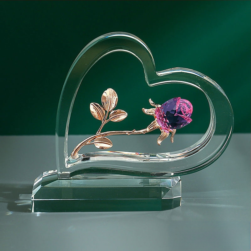 Meilės gėlė Namų apstatymas Svetainė Miegamasis Įėjimas Stalo dekoravimas Gimtadienio dovana Valentino diena Rožė Širdies formos papuošalai