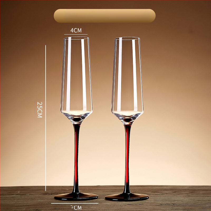 Krištolinio stiklo šampano taurė, vynuogių skonio saldus stiklas, stiklinių taurių rinkinys