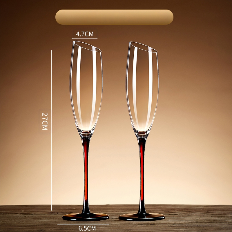 Krištolinio stiklo šampano taurė, vynuogių skonio saldus stiklas, stiklinių taurių rinkinys