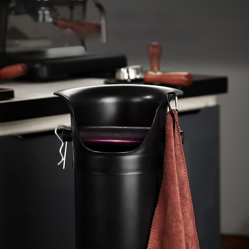 Kommertskasutuseks mõeldud suure mahutavusega pulbrijääkide tünn, kõrge toruga kohvimasina jäätmete jääkide kogumiskast, vertikaalne pika toruga pulbrijääkide kogumiskast, vardaga jääkide kogumiskast