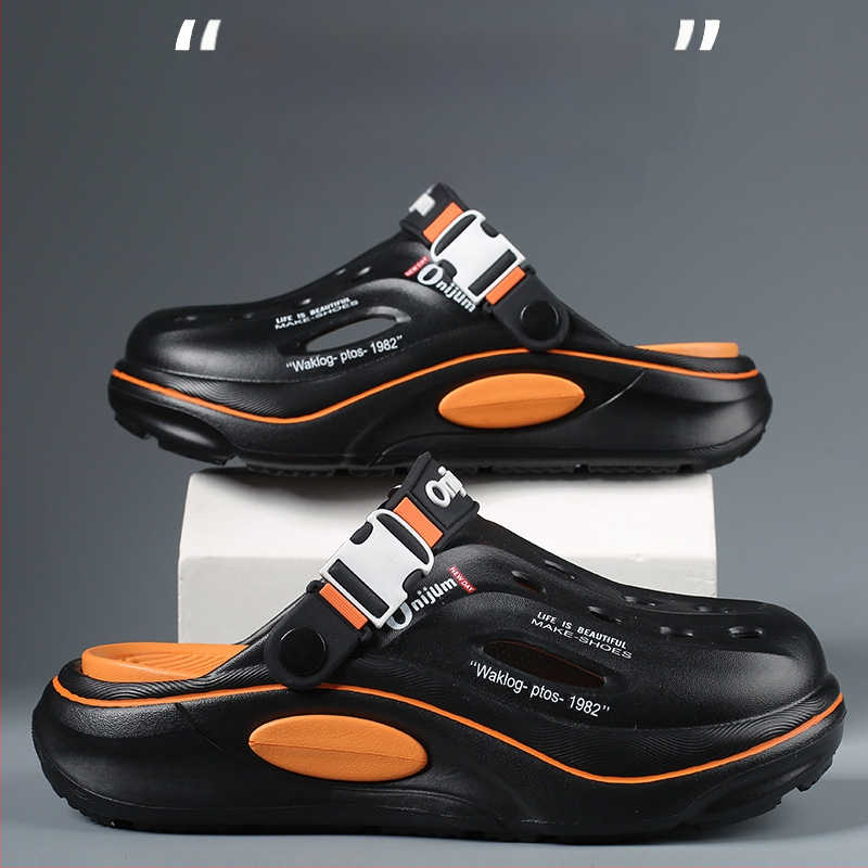 Férfi új szandálok és papucsok nyári csúszásgátló lyukas cipők vastag talpú magasított cipők szerelmeseknek strandszandálok divat