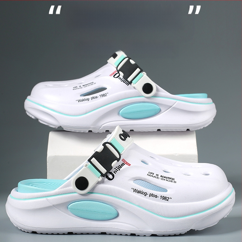 Férfi új szandálok és papucsok nyári csúszásgátló lyukas cipők vastag talpú magasított cipők szerelmeseknek strandszandálok divat