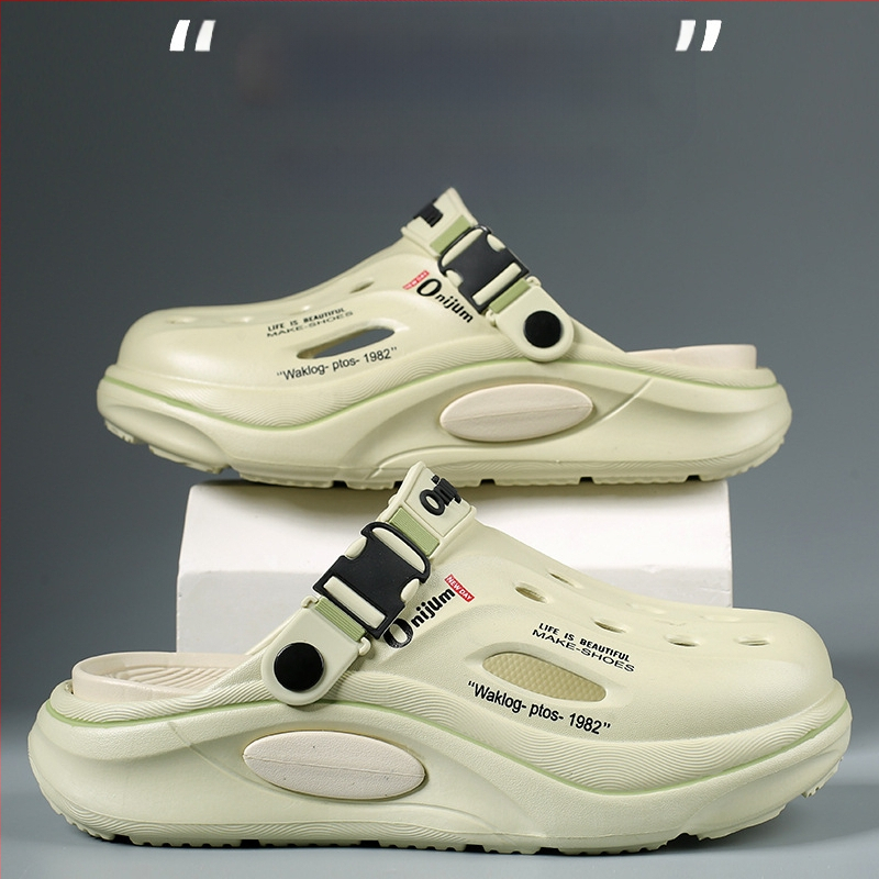 Férfi új szandálok és papucsok nyári csúszásgátló lyukas cipők vastag talpú magasított cipők szerelmeseknek strandszandálok divat