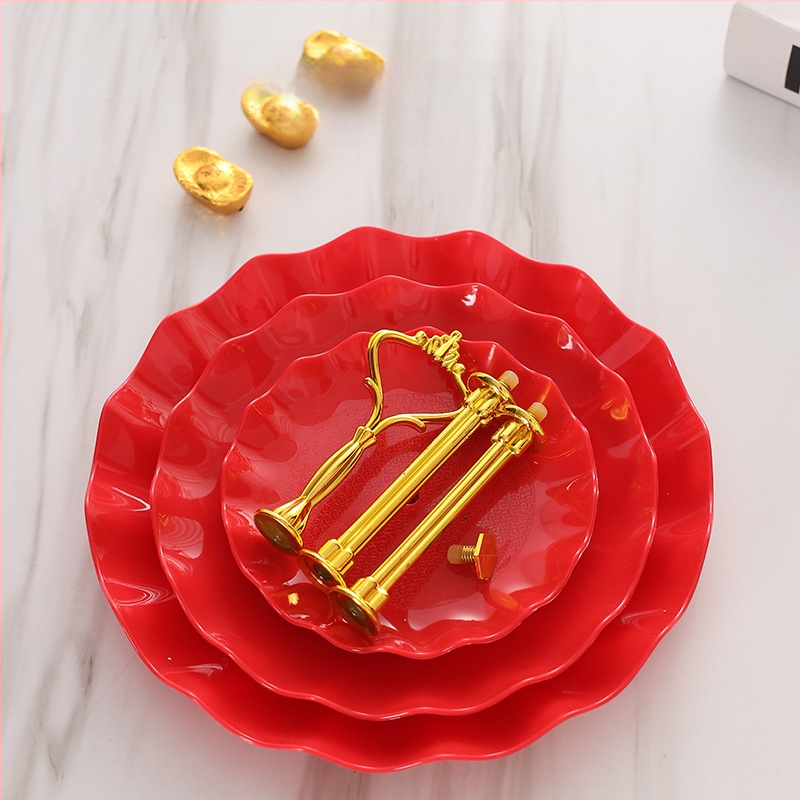 Daugiasluoksnė vaisių lėkštė, pasižyminti aukšta estetine verte, lengvu prabangumu ir aukšto lygio pojūčiu, tinkanti svetainės kavos staliukui, užkandžių lėkštei, džiovintų vaisių demonstravimo lėkštei ir padalintai lėkštei.