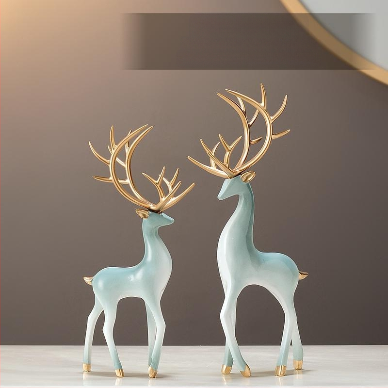 Vesiliivamaaling Liivakell Soe kodukaunistus Elutoa veinikapp Telekapp Hirvekaunistus Kolimiskingitus Sissekolimise kingitus