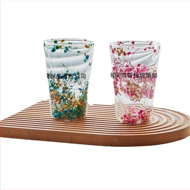 Valódi virágos kétrétegű üveg nagykereskedelmi internetes híresség lány háztartási gyümölcslé pohár magas boroszilikát hőszigetelt valódi virágos kétrétegű üveg