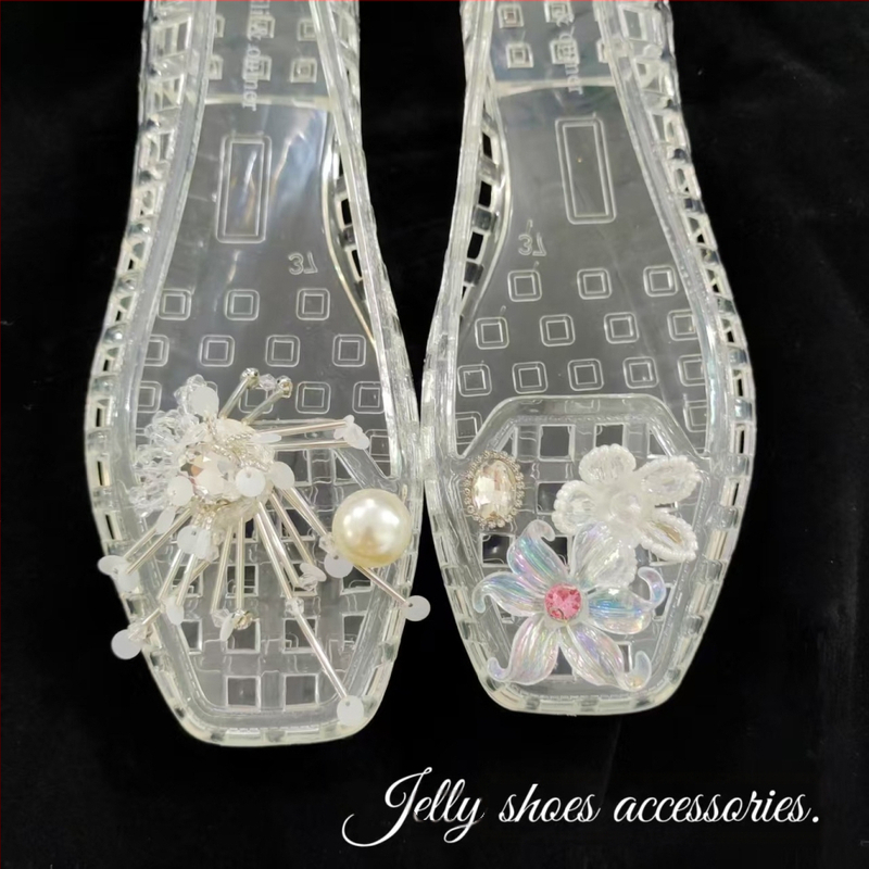 Krokodillkingad Kristallkingad Želeekingad Krokodillkingad Lillelised želeekingad Dekoratiivsed kingalilled Isetegemise aksessuaarid Kingalilled Kingapandaalid