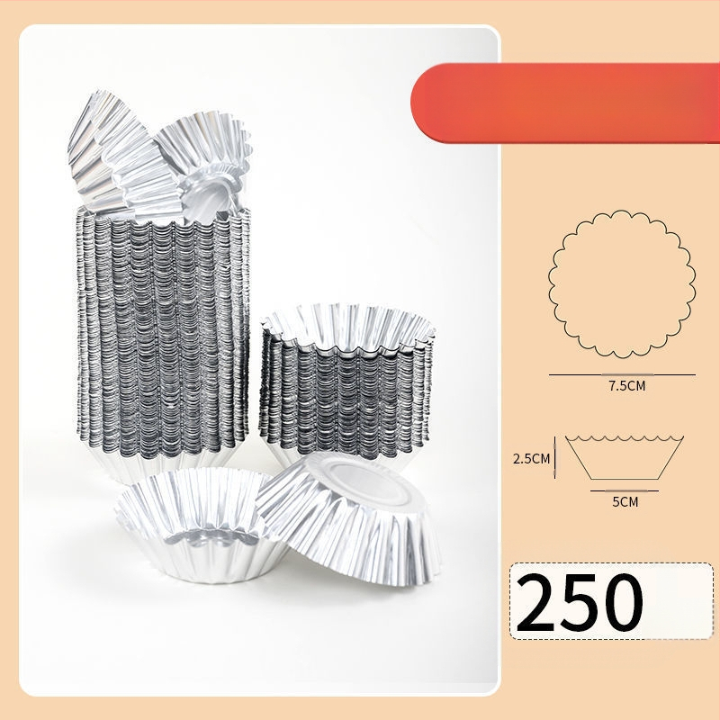 Ühekordselt kasutatav krüsanteemikoogi vorm, ümmargune plekkfooliumist tass, munakoogipuding, hobuserauakujuline koogisupi täidisekott, plekk-paberikauss