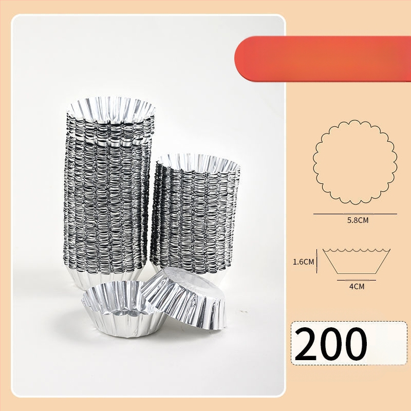 Ühekordselt kasutatav krüsanteemikoogi vorm, ümmargune plekkfooliumist tass, munakoogipuding, hobuserauakujuline koogisupi täidisekott, plekk-paberikauss