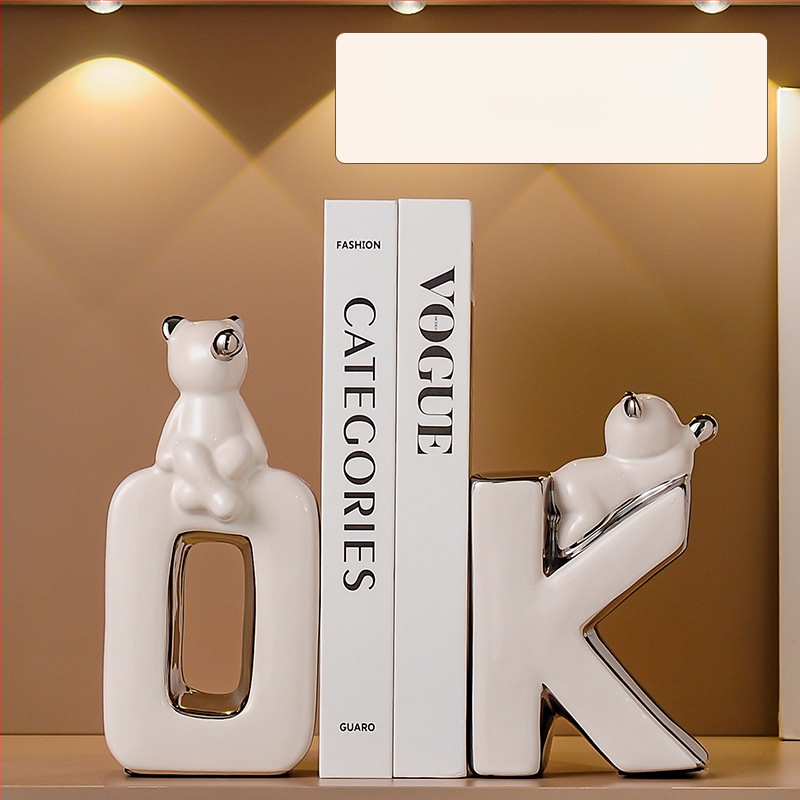 Kerged luksuskaunistused, stiilsed modernsed raamatutoed, tegelaskujude kaunistused, kodu elutuba, televiisor, veinikapp, kontoritoa kaunistused