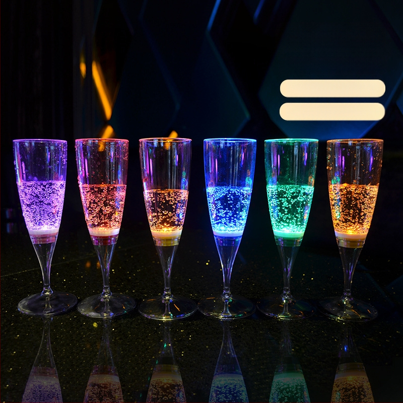 Kreatív LED világító pohár ktv bár pezsgőspohár műanyag bor koktél élelmiszeripari minőségű borospohár karácsonyi ajándék