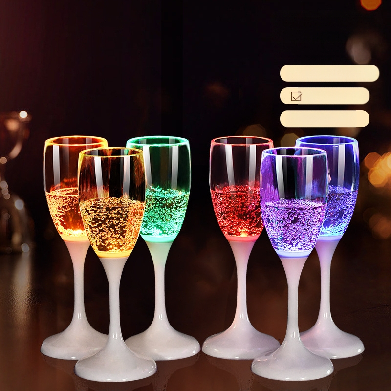 Kreatív LED világító pohár ktv bár pezsgőspohár műanyag bor koktél élelmiszeripari minőségű borospohár karácsonyi ajándék