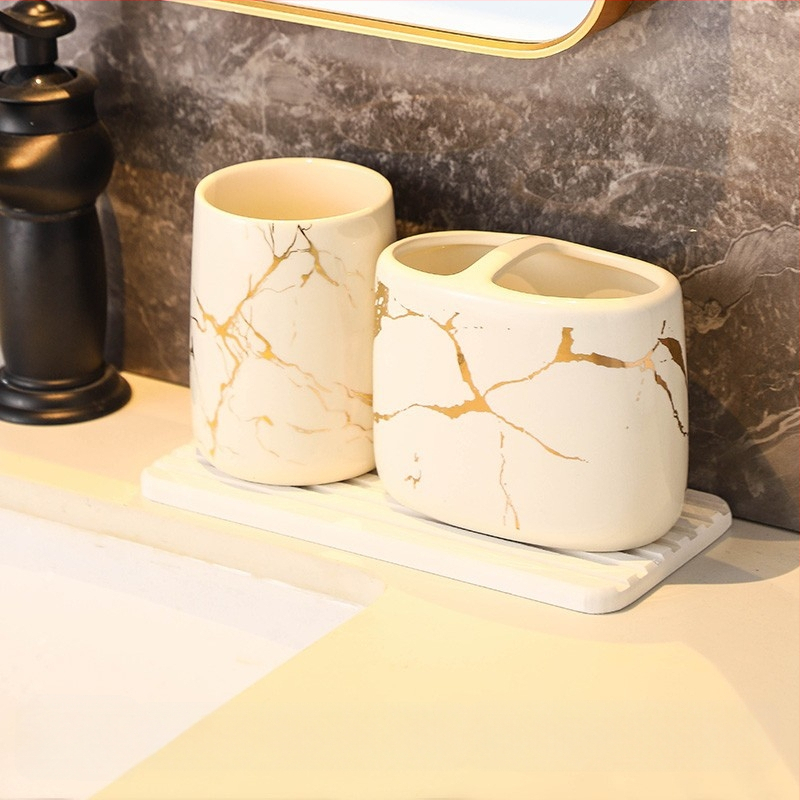Euroopa stiilis moodne tekiga hoiustatav hambaharjahoidja majapidamise vannitoas marmormustriga keraamiline kosmeetiline paarile mõeldud hambaharja tass