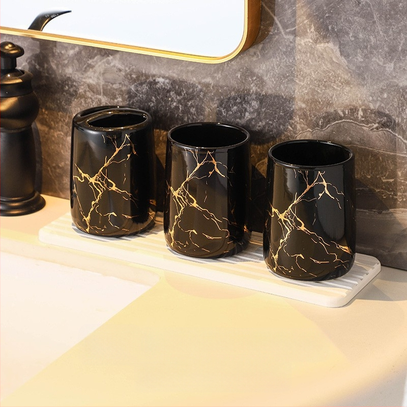 Euroopa stiilis moodne tekiga hoiustatav hambaharjahoidja majapidamise vannitoas marmormustriga keraamiline kosmeetiline paarile mõeldud hambaharja tass