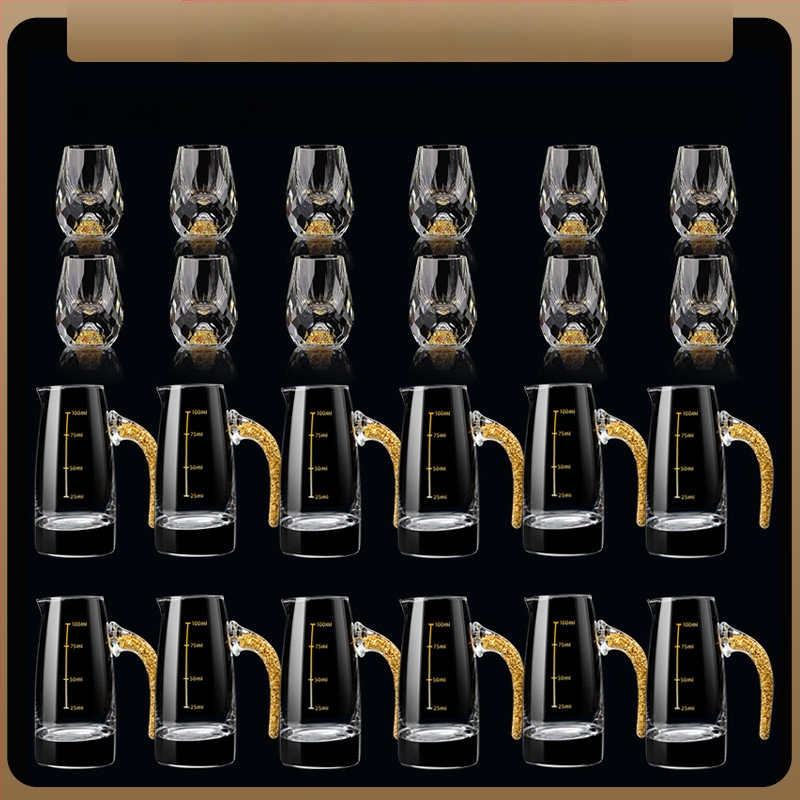 Didmeninė prekyba mažomis, vientisomis, kiniško stiliaus „Yipin Jiangshan Jinshan“ baltojo vyno taurėmis, pagamintomis iš aukso folijos, krištolo, buitinėmis, mažomis, vientisomis, kulkos formos taurėmis.