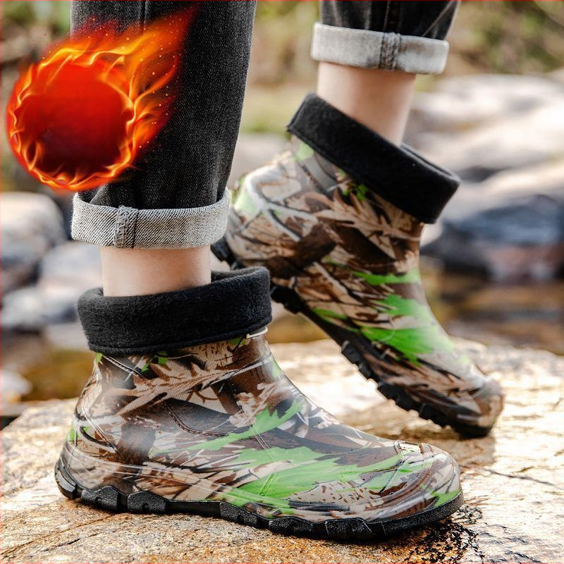 Madala lõikega, keskmise lõikega, kerged, libisemiskindlad, kõrge lõikega kummikud, kulumiskindlad meeste kingad, moodsed kummikud, kingad üliõpilastele, hingavad