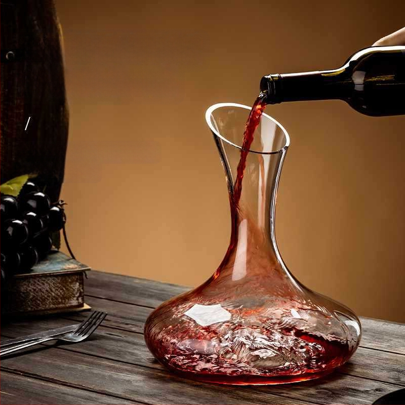 Didmeninė prekyba nauju dekanterio buitiniu vyno dozatoriumi, sutirštinto krištolo stiklo, lengvo prabangaus raudonojo vyno taurės vyno rinkiniu