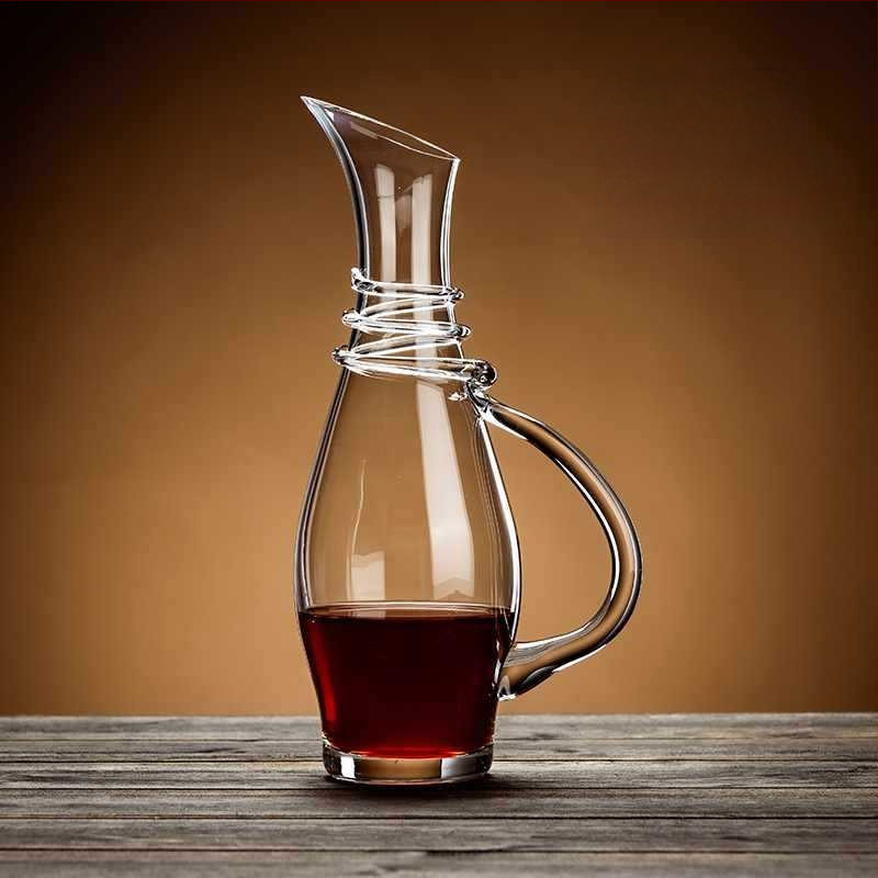 Didmeninė prekyba nauju dekanterio buitiniu vyno dozatoriumi, sutirštinto krištolo stiklo, lengvo prabangaus raudonojo vyno taurės vyno rinkiniu