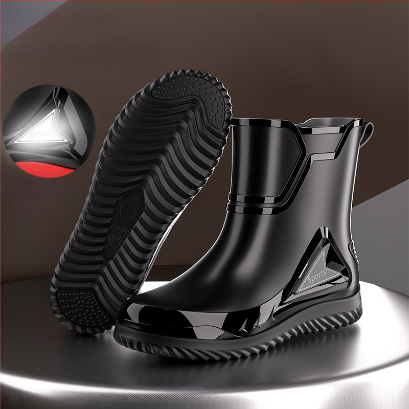 Väliskaubanduse Briti moe meeste keskmise suurusega vihmasaapad, ööpeegeldavad integreeritud pingutusnööriga veekindlad kingad, libisemiskindlad meeste vihmasaapad, kalastuskingad