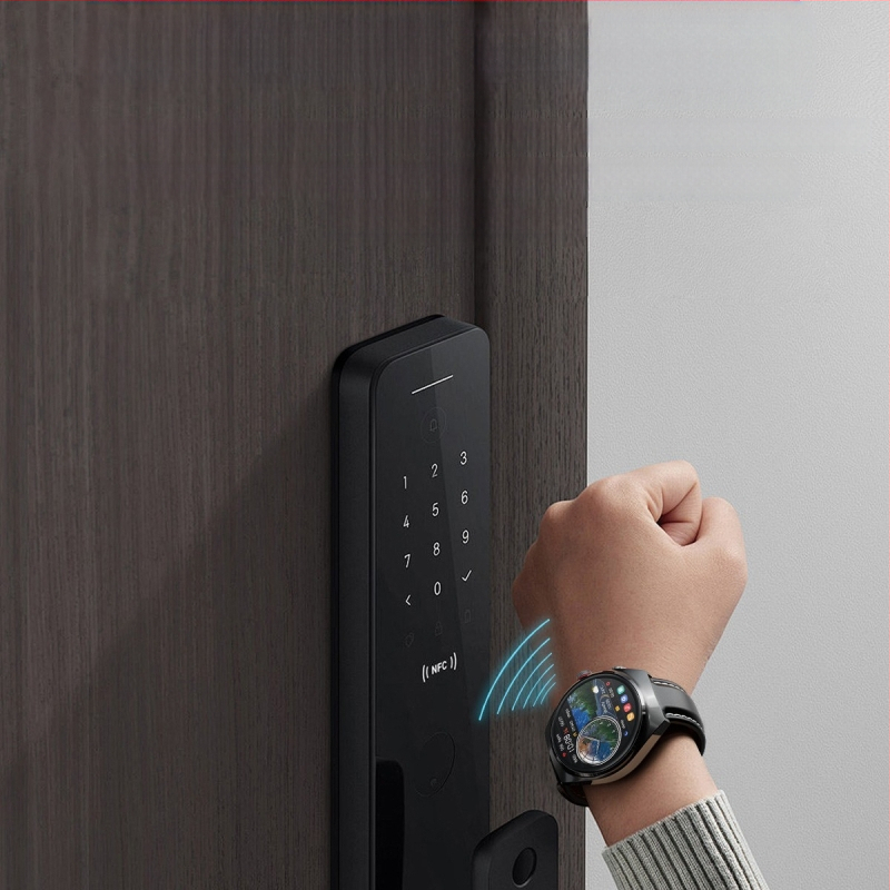 Külkereskedelem TWS Bluetooth headset 2 az 1-ben 1,53 hüvelykes képernyő pulzusmérő vér oxigénérzékelő kettős hívás okosóra