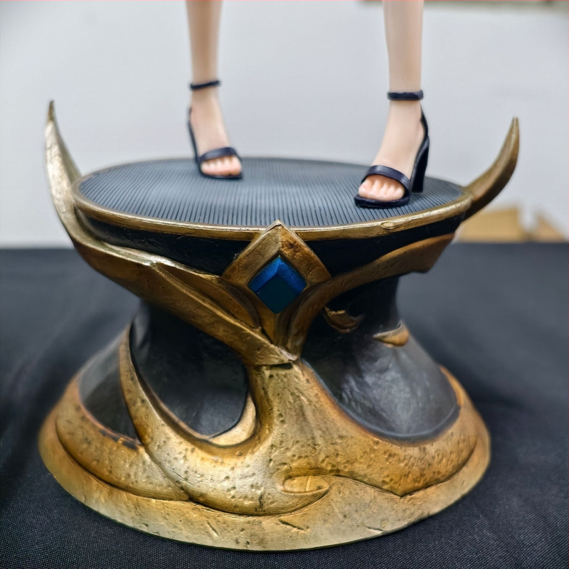 Nier:Automata Nier:Automata Lahe karu ujumistrikoo 2B Kahepealine skulptuurfiguuri mudelkingitus