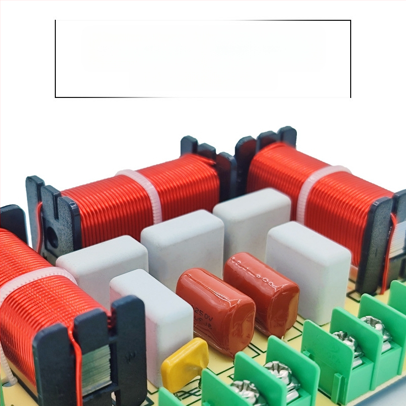 Sagedusjagur Üks Kõrge Üks Keskmine Kaks Madal Neljasuunaline audio Jooteta kodukõlar Modifitseeritud jagur