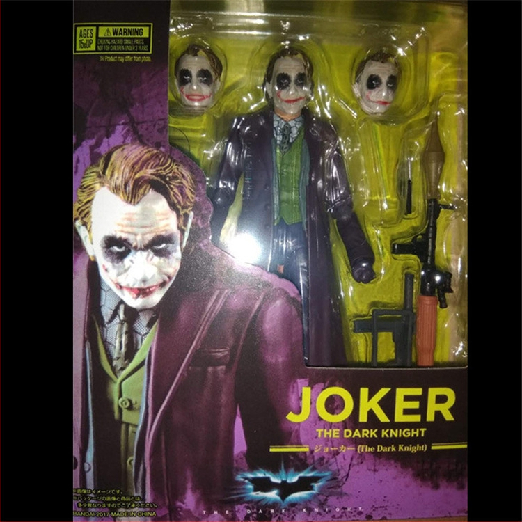 Kodumaa väljaanne Batman Dark Knight Shf Joker Heath Ledger Joker tegevusfiguur käemudel karbis