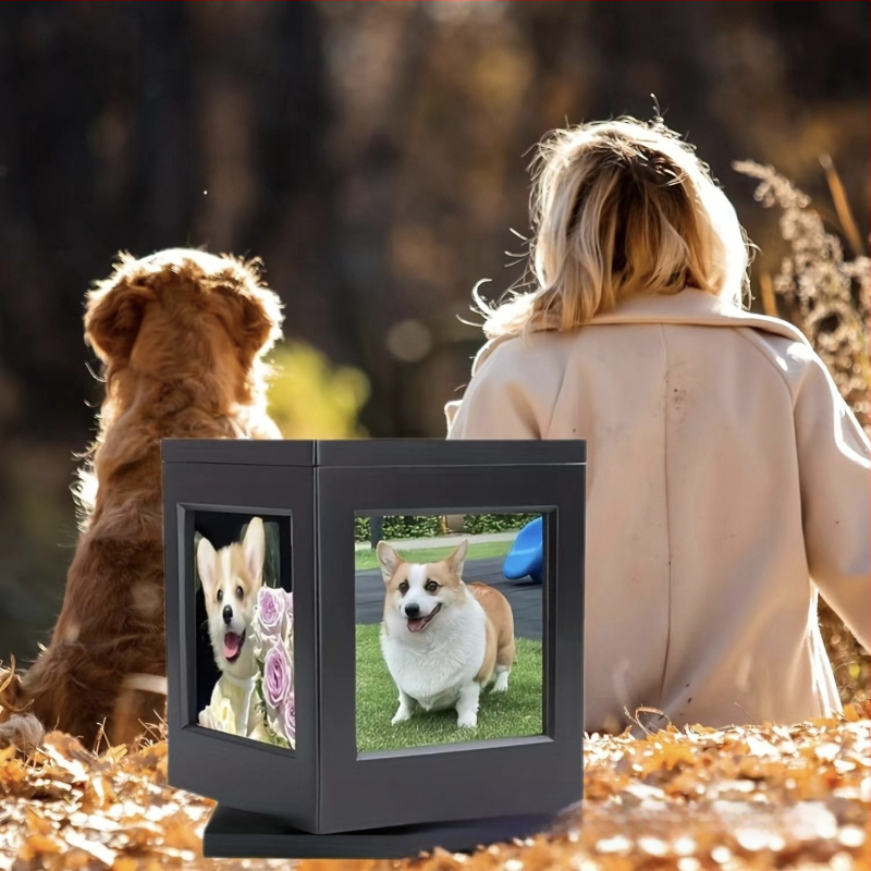 Medinis naminių gyvūnėlių reikmenų urnos besisukantis pagrindas su nuotraukų rėmeliu, šuns karsto dėže, naminių gyvūnėlių kačių atminimo kremavimo dėže