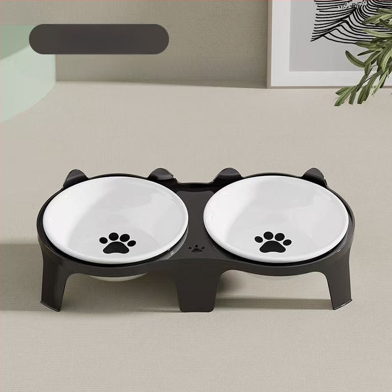 Kassikauss, kassitoidukauss, keraamiline kassiriisikauss, kaldus suuga topeltkauss kaelalülide kaitsmiseks ja ümbermineku vältimiseks, koerakauss joogivee ja söötmise jaoks