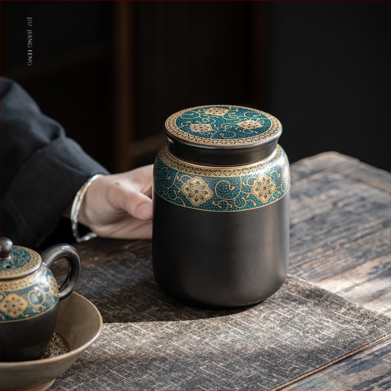 Üheksa käsitöölise stiilis Hiina antiikne keraamiline teekann, pu'er tee, must tee, suletud purk, loominguline kung fu teekomplekt, Qin stiilis teekann