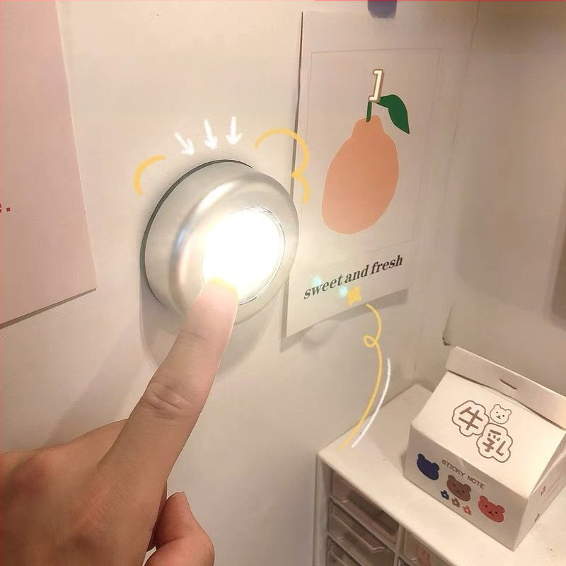 [1342 atpirkimai] Studentų bendrabučio dekoratyvinė lempa, liečiama lubinė lempa, pabudimo lempa, skubi bendrabučio lovos pusė