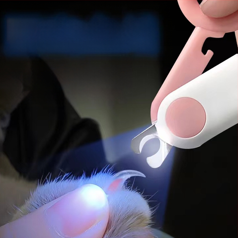 Jorkšyro šuns specialios nagų kirpimo žirklutės naminių gyvūnėlių nagų replės nuo kraujavimo nuotrauka kraujavimas meškiukas šuniukas