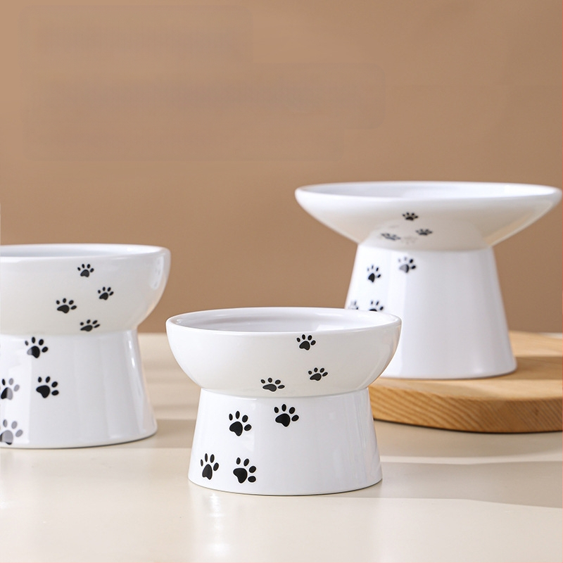 Suupistekonserveeritud kassikauss, ümberminekuvastane lemmikloomade joogikauss, kaelalülisid kaitsev, kõrge jalaga keraamiline kassitoidukauss