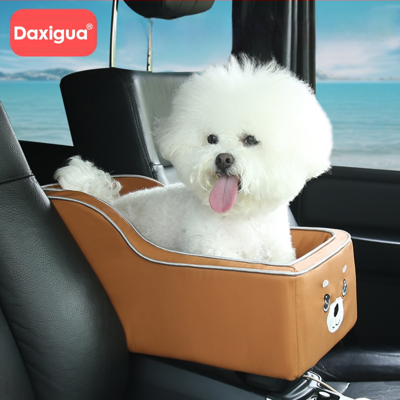 Keskjuhtimisega autokuut lemmiklooma autokuut väikese koera auto koera turvatool kassi esiosa autosõidu artefakt