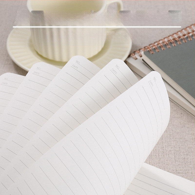 Gamyklos sandėlyje tiekiama ritinių knyga „Macaron“ spalvota palaidų lapų knyga studentams, užrašų knygelė biuro užrašams, didmeninė prekyba