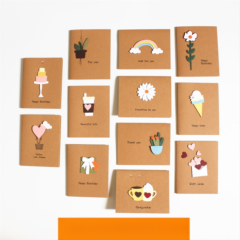 Koomiksist armas loominguline kolmemõõtmeline väike kaart lastepäeva õnnistuseks tänu sünnipäevaks, üldine kingitus, väike kaart