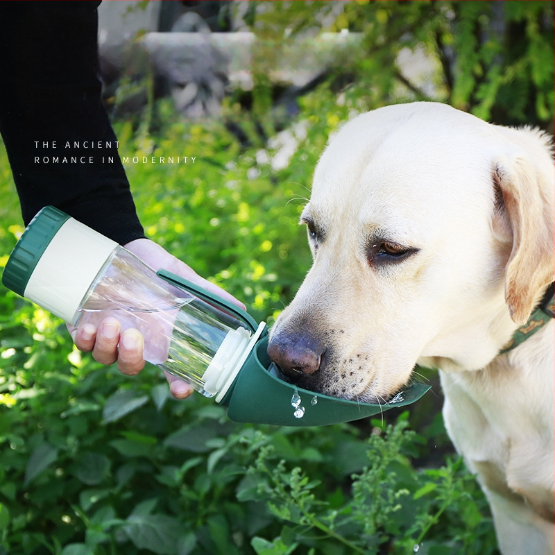 Piiriülene populaarne koertele mõeldud vee- ja toidukarikas lemmikloomatarvete joogifontään õues kasutatav multifunktsionaalne kaasaskantav veesöötja