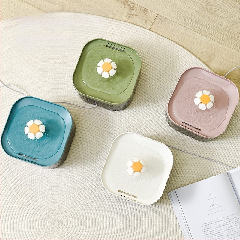 Xiaohua kassi nutikas veejaotur voolava vee pistikühendusega lemmikloomadele, juhtmega automaatne tsirkuleeriv veejaotur koerale