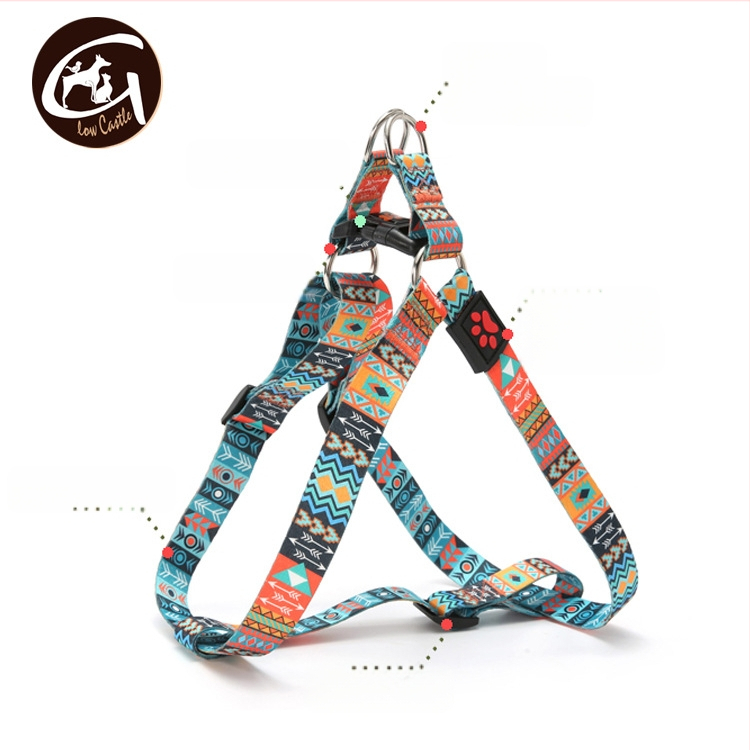 Külkereskedelmi kisállat-kellékek hőátadó erdő csillagos égbolt bojámi etnikai stílusú házon kívüli pánt menekülésgátló mellkas-hátra