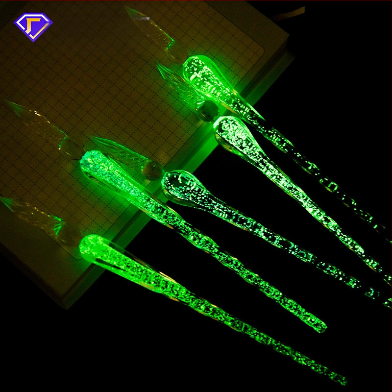 Rankų darbo šviečiantis stiklinis rašiklis, panardintas į vandenį, šviečiantis ženklų rašiklis, šviečiantis rašiklis