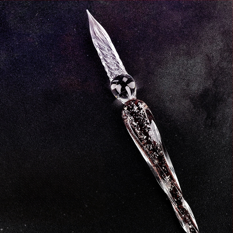 Rankų darbo šviečiantis stiklinis rašiklis, panardintas į vandenį, šviečiantis ženklų rašiklis, šviečiantis rašiklis