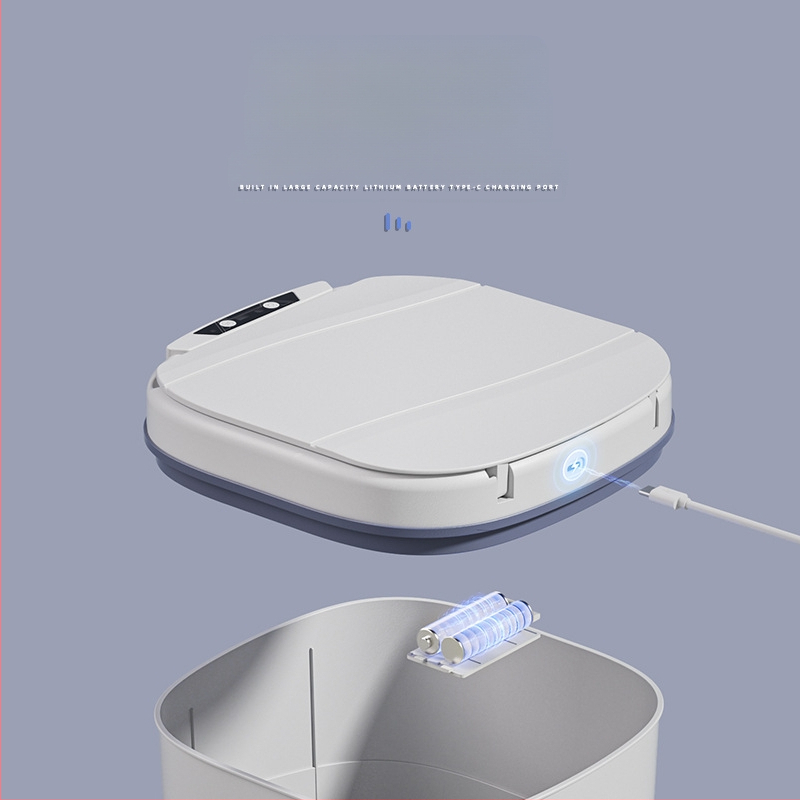 25 metų senumo nauja išmanioji šiukšliadėžė su įmontuotu mėlynu šviečiančiu slėgio žiedu, atverčiamu dangteliu, 18 l talpos, besisukančiu išmaniuoju jutikliu.