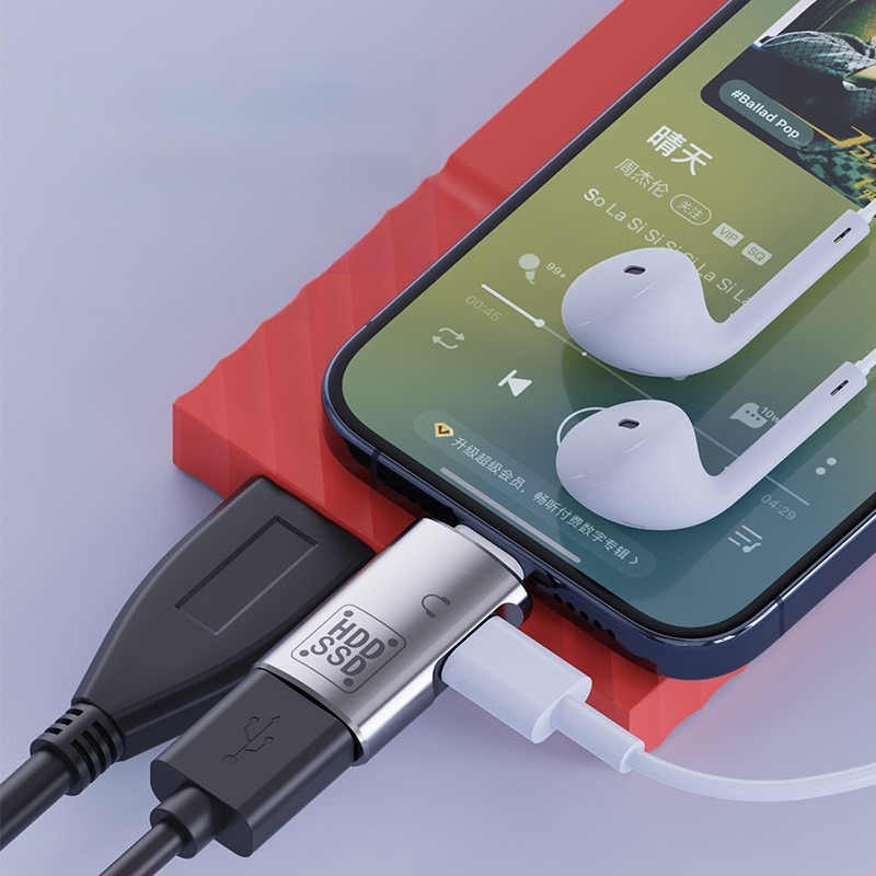 Tinka „Apple“ mobiliųjų telefonų adapteriui, iš kurio galima jungti C tipo USB ir du viename, PD15W įkrovimo ir duomenų perdavimo adapteriui.