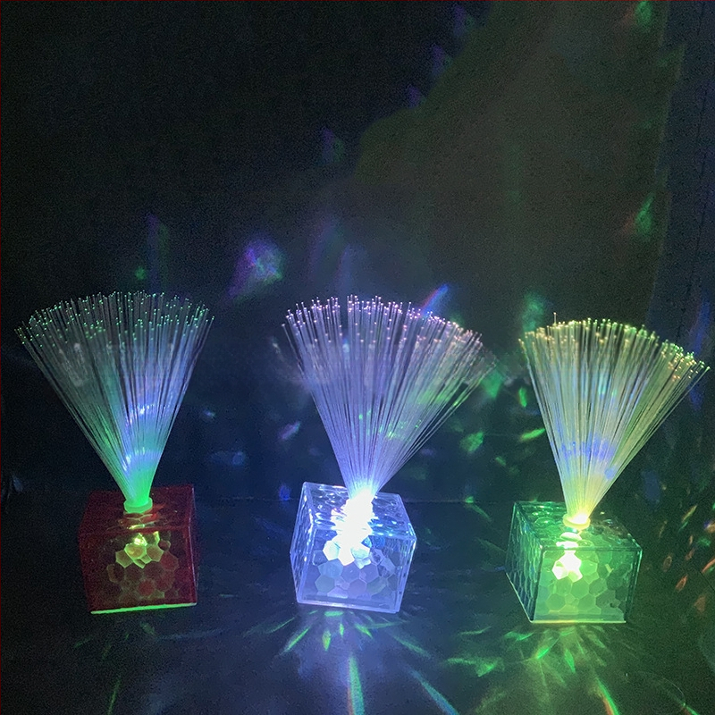 LED žvaigždėtas kvadratinis šviesolaidinis šviesos naktinis šviesos blyksnis spalvinga spalva miegamasis romantiška atmosfera krištolinis žvaigždėtas dangus