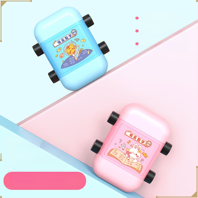 Генератор на въпроси за събиране и изваждане с търкалящ се печат за математика в рамките на събиране и изваждане. Аритметични задачи за отпечатване на търкалящ се печат.