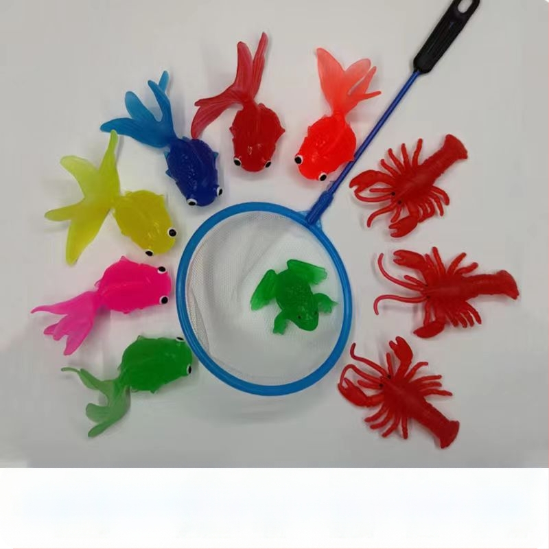 Ujuv kalamänguasi beebidele alushariduse lastele kuldkala võrgutasku silikoonist väike kala pehme kummist loom piiriülene eksport