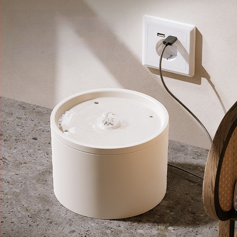 Kassi automaatne veejaotur mobiilne vaikne tsirkulatsioonifilter lemmikloomade keraamiline veesöötur Amazoni piiriülene hulgimüük