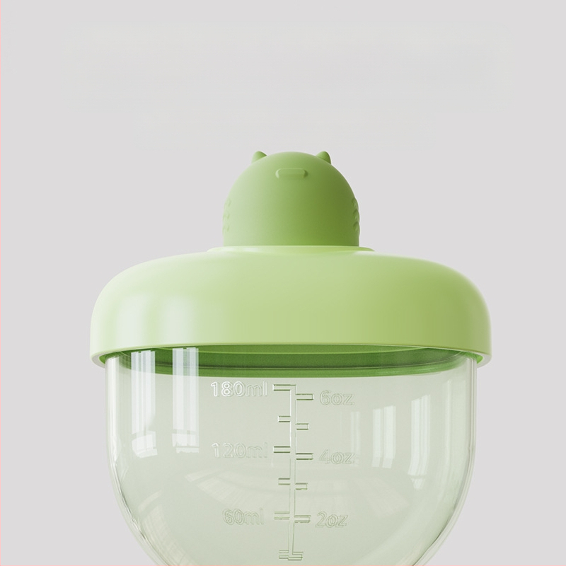 Kūdikių mokymosi geriamojo puodelio taurė PP medžiagos namų apyvokos vaikams skirta šiaudelio formos puodelis, apsaugantis nuo kritimo, pieno puodelis su svarstyklėmis, didmeninė prekyba