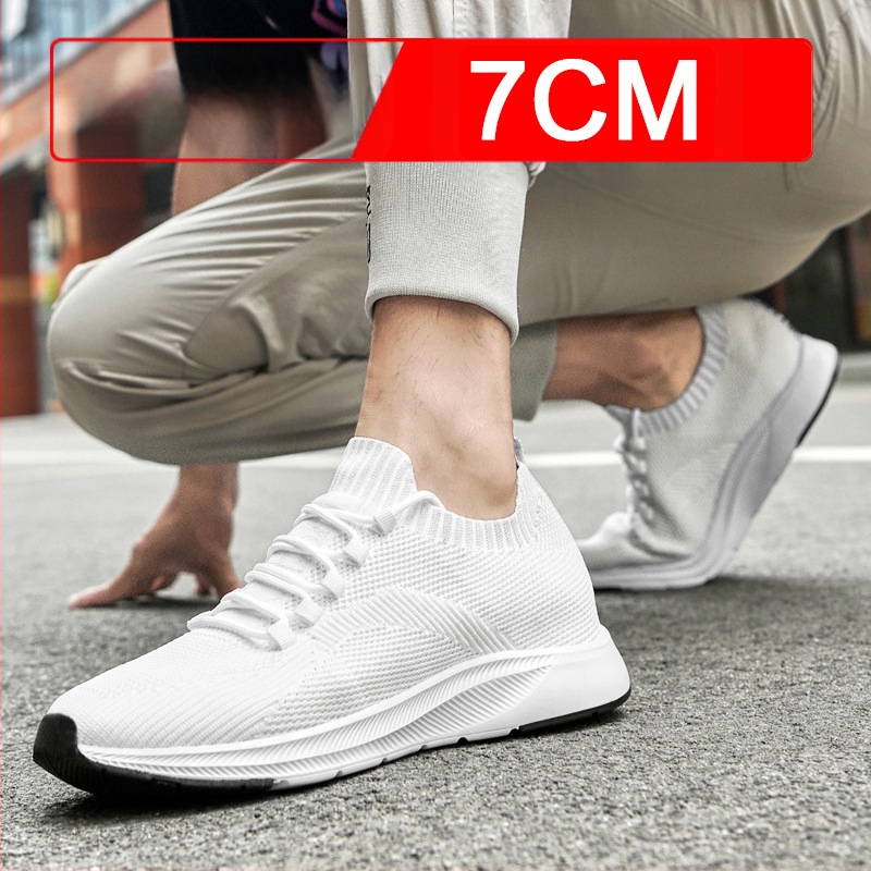 Suvised nähtamatud kõrgust suurendavad meeste kingad 7cm hingavast lendava kootud võrgust kõrgust suurendavad kingad meeste valged tossud vabaaja lauakingad