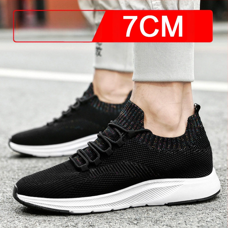 Suvised nähtamatud kõrgust suurendavad meeste kingad 7cm hingavast lendava kootud võrgust kõrgust suurendavad kingad meeste valged tossud vabaaja lauakingad